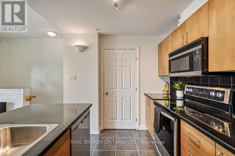 29377969/10-165-waterbridge-drive/barrhaven-east/ottawa/ontario/K2G7G3_12