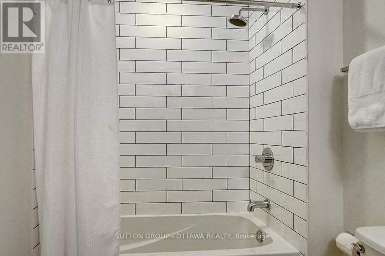 29233597/903-330-titan-private/borden-farmstewart-farmcarleton-heightsparkwood-hills/ottawa/ontario/K2G1G3_33