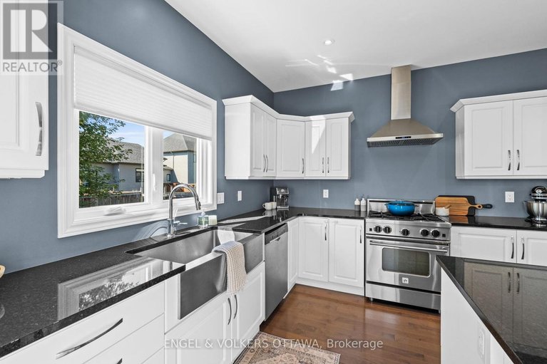28874016/313-colmar-street/embrun/russell/ontario/K0A1W0_11