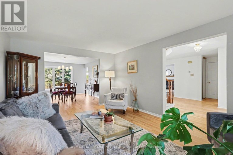 29646954/1709-sansonnet-street/chapel-hill/ottawa/ontario/K1C5Z5_6