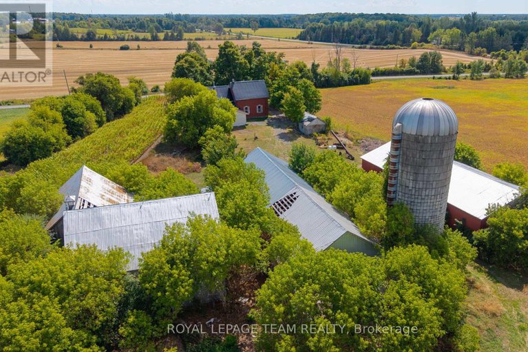 28826207/2307-carsonby-road-w/rideau-twp-w-of-hwy-16-north-of-reg-rd-6/ottawa/ontario/K0A2T0_17