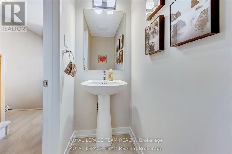 29602830/241-david-lewis-private/avalon-west/ottawa/ontario/K4A5S7_11