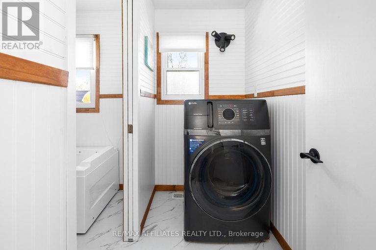 28443658/530-moore-drive/drummond-n-elmsley-drummond-twp/drummondnorth-elmsley/ontario/K7C4L1_19