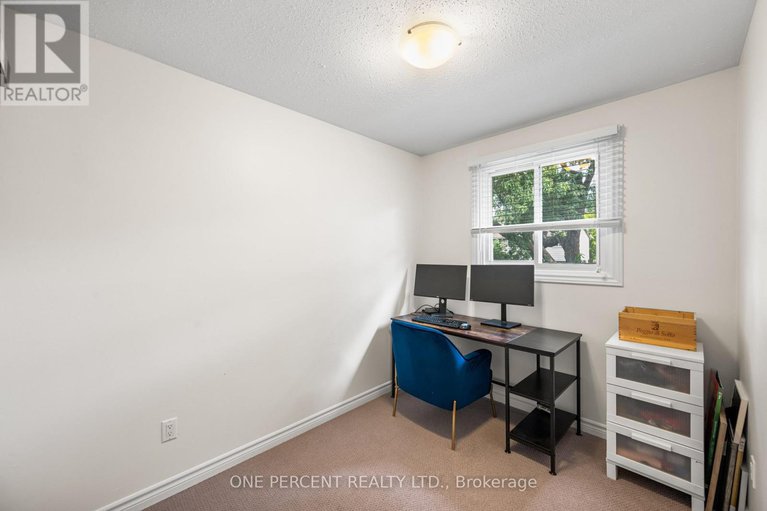 28829146/16-shouldice-crescent/glencairnhazeldean/ottawa/ontario/K2L1M9_20