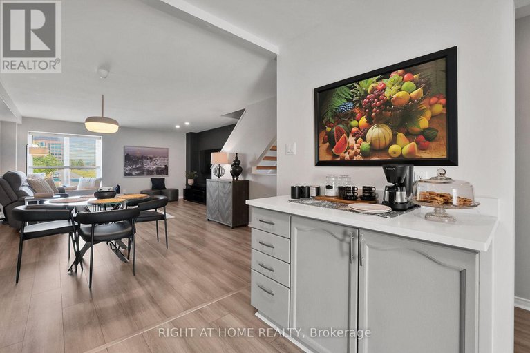28668515/85-thornbury-crescent/centrepointe/ottawa/ontario/K2G6C4_7