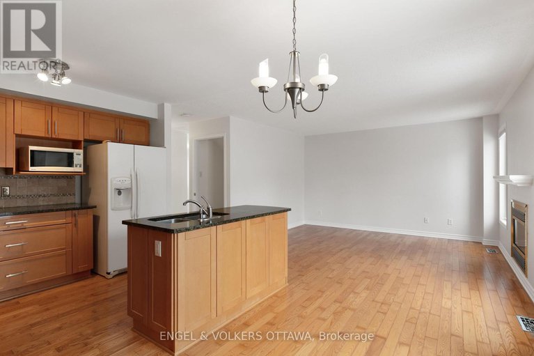 29194786/14-gatesbury-street/longfields/ottawa/ontario/K2J4X5_15