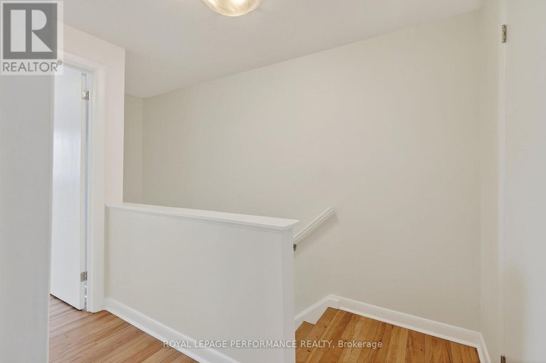 29574553/630-borthwick-avenue/castle-heightsrideau-high/ottawa/ontario/K1K2L9_17