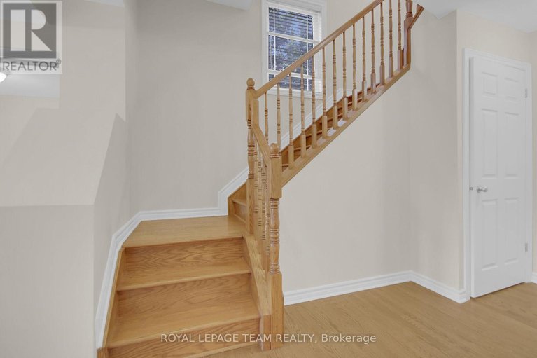 28352724/128a-centrepointe-drive/centrepointe/ottawa/ontario/K2G6B1_9