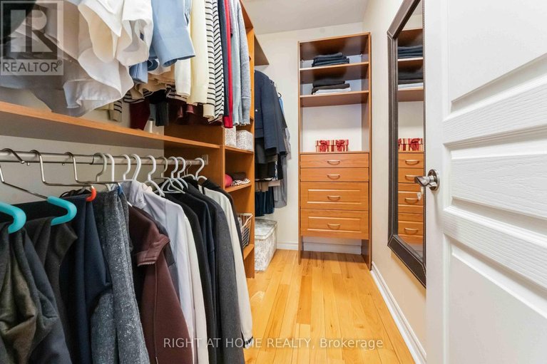 29475388/162-saltspring-private/bridlewood/ottawa/ontario/K2M0B1_29