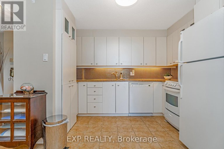 28554311/1301-415-greenview-avenue/britannia/ottawa/ontario/K2B8G5_12