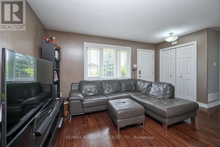 28567614/30-lee-avenue/smiths-falls/smiths-falls/ontario/K7A0A2_5