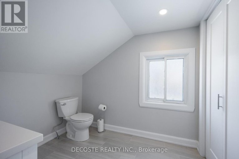 29524122/15-marlborough-street/maxville/north-glengarry/ontario/K0C1T0_18