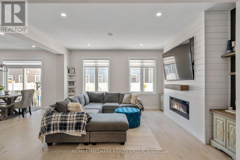 28337281/1015-keeper-heights/goulbourn-twp-from-franktown-rdsouth-to-rideau/ottawa/ontario/K0A2Z0_9