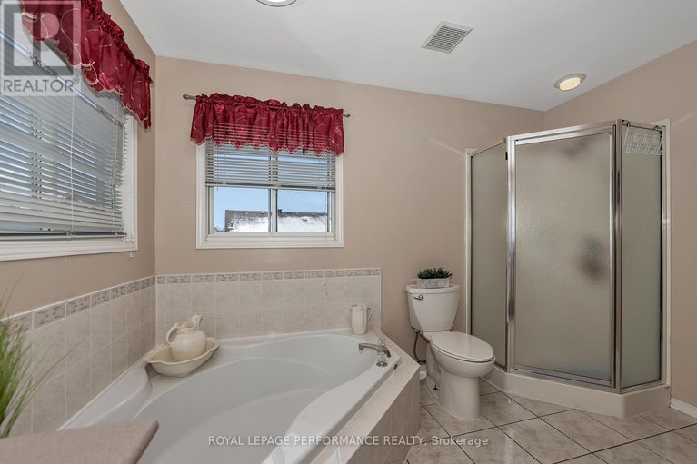 29232445/644-valin-street/fallingbrookgardenway-south/ottawa/ontario/K4A3S9_30