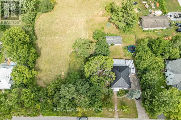 28764656/191-dalkeith-street/pakenham/mississippi-mills/ontario/K0A2X0_39
