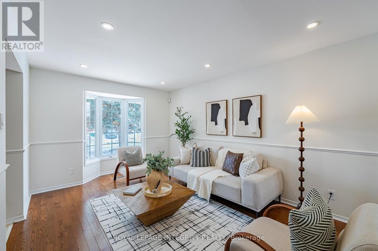 29486771/559-arc-en-ciel-street/fallingbrookgardenway-south/ottawa/ontario/K4A3J1_8