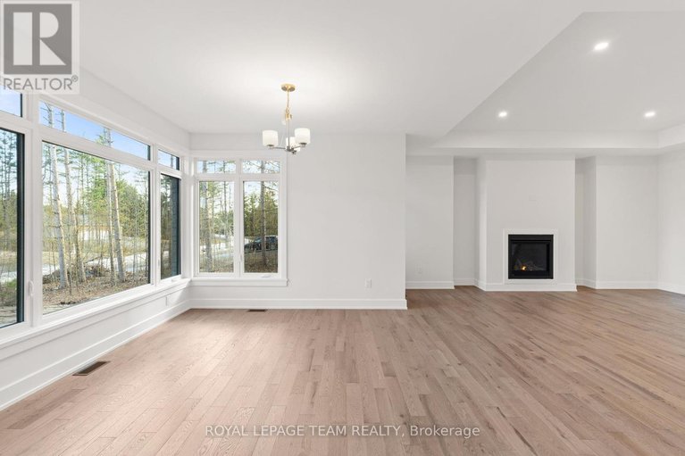 28410358/79-hogan-drive/mcnabbraeside-twps/mcnabbraeside/ontario/K7S0H8_5