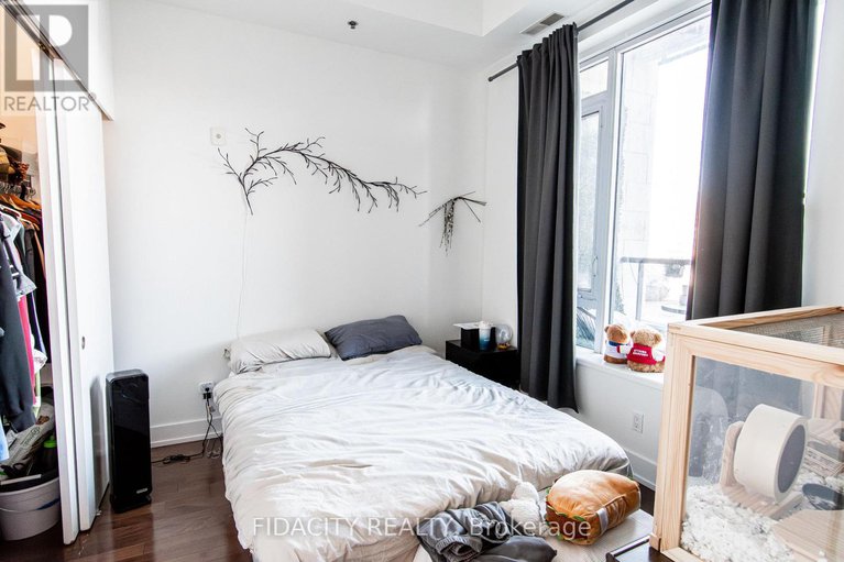 29423085/102-360-patricia-street/westboro-south/ottawa/ontario/K1Z0A8_7