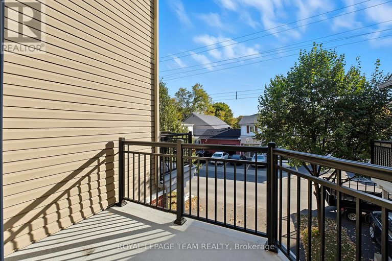 29259375/1512-clementine-boulevard/billings-bridge/ottawa/ontario/K1H8E9_15