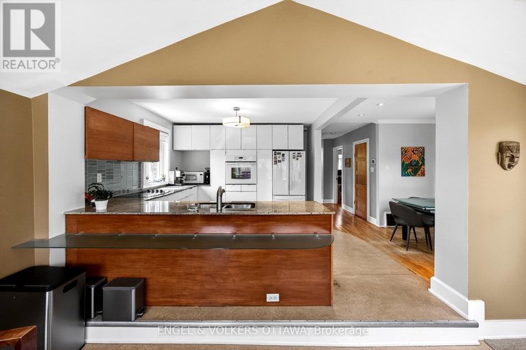 29674968/166-wesley-avenue/westborohampton-park/ottawa/ontario/K1Z7A1_12