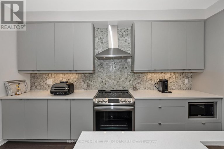 29639073/677-honeydew-street/riverside-southgloucester-glen/ottawa/ontario/K1X0K5_5