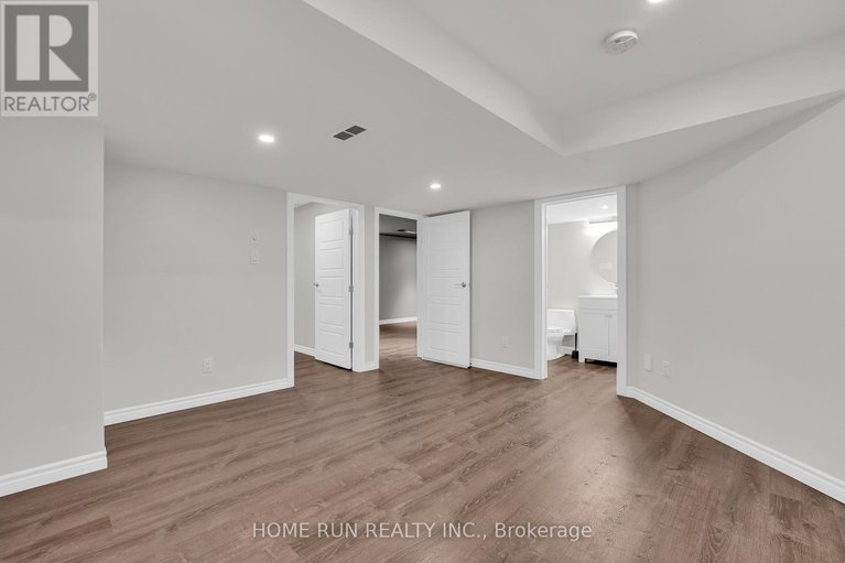 28629917/335-gallantry-way/stittsville-north/ottawa/ontario/K2S0P6_43