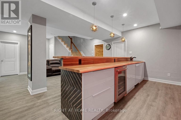 29613139/211-denali-way/stittsville-north/ottawa/ontario/K2S0N1_36