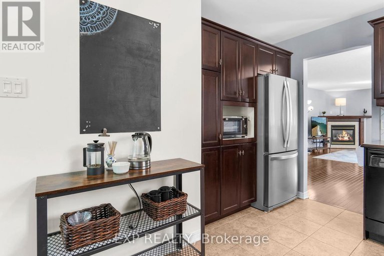28579919/114-echowoods-avenue/stittsville-north/ottawa/ontario/K2S2E7_5