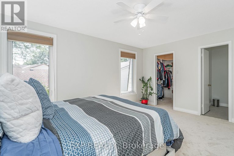 28799326/6084a-vineyard-drive/convent-glen/ottawa/ontario/K1C2M5_30