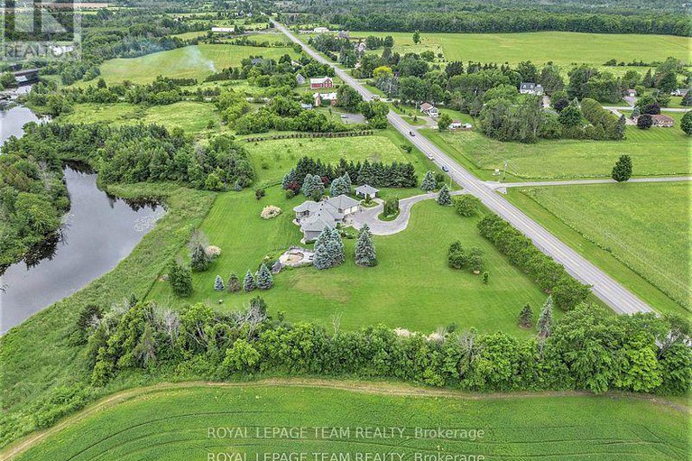 29238669/2124-cty-rd-18-road-s/north-grenville-twp-kemptville-south/north-grenville/ontario/K0G1J0_47