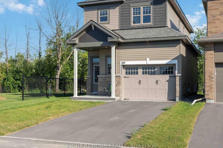 28528652/501-paakanaak-avenue/blossom-parkkemp-parkfindlay-creek/ottawa/ontario/K1X0G9_2