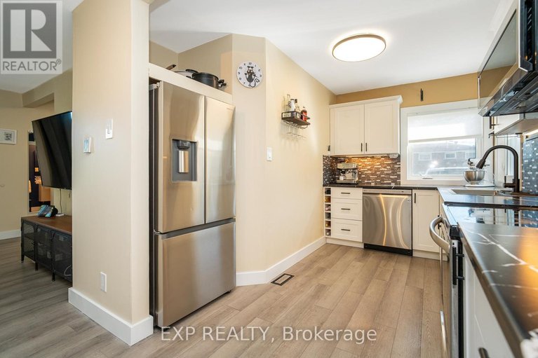 29635426/336-poulin-avenue/britannia/ottawa/ontario/K2B5T8_19