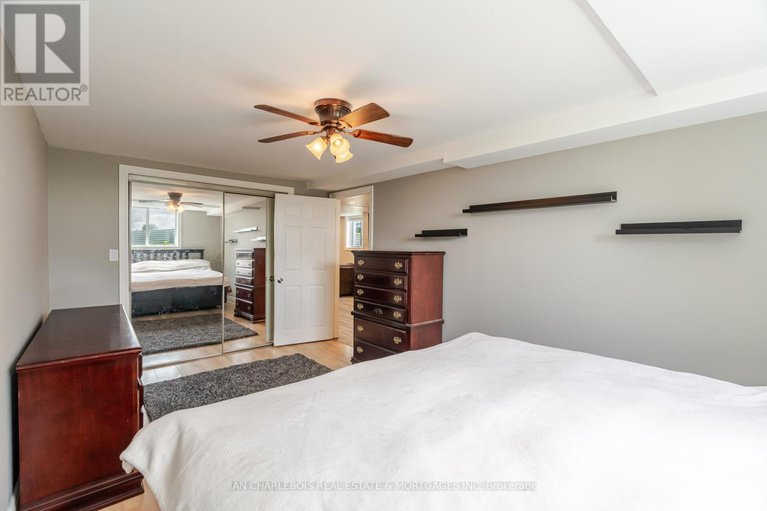 28596144/5616-akins-road-nw/btwn-franktown-rd-fallowfield-rd/ottawa/ontario/K2S1B8_22
