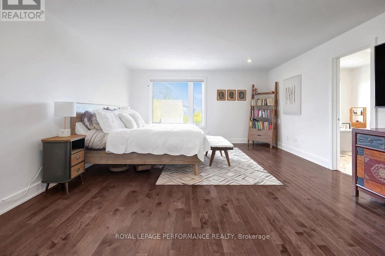 28399977/2183-deschenes-street/woodroffe/ottawa/ontario/K2B6N2_18