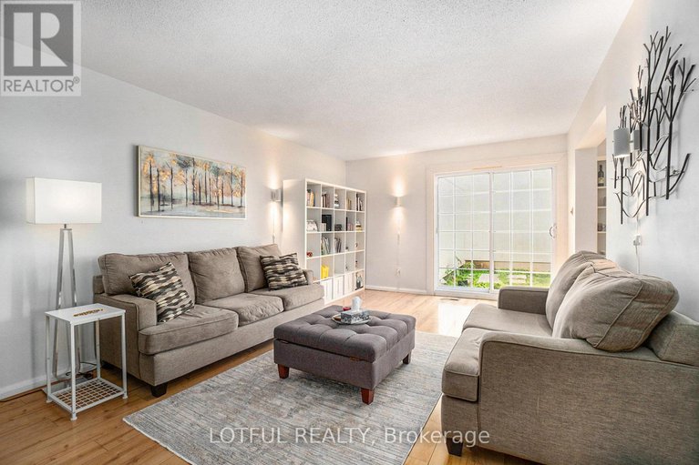 28708606/427-kintyre-private/carleton-square/ottawa/ontario/K2C3M9_4