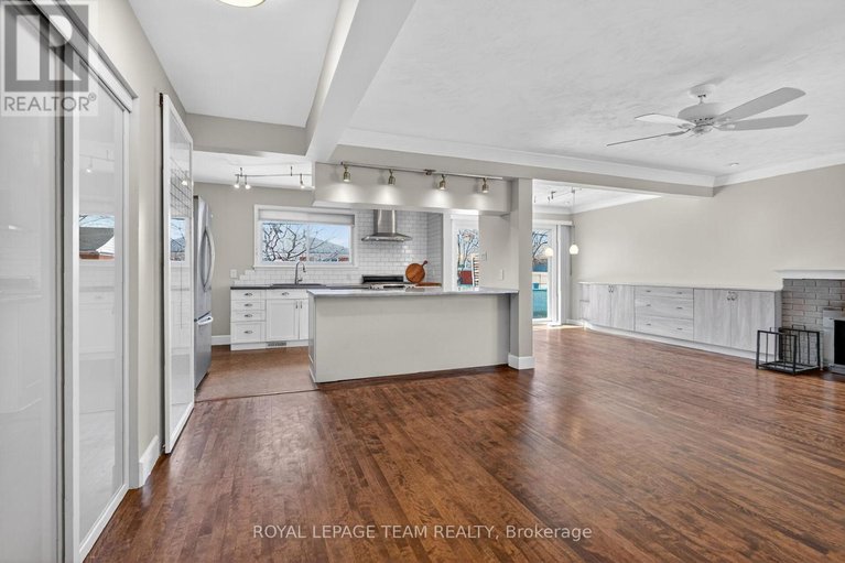 29579808/1318-albany-drive/bel-air-heights/ottawa/ontario/K2C2L9_4