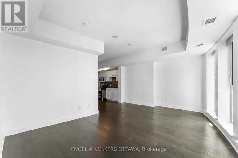 29310406/1104-40-nepean-street/ottawa-centre/ottawa/ontario/K2P0X5_11