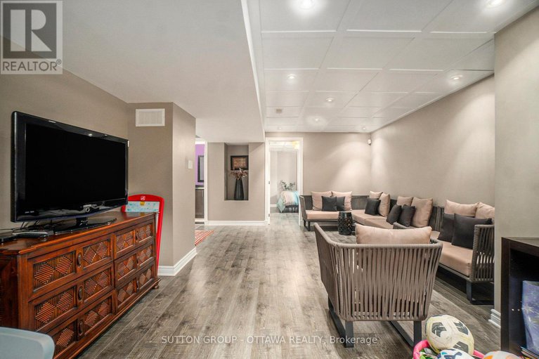 29214487/1969-plainhill-drive/notting-hillsummerside/ottawa/ontario/K4A0G1_25