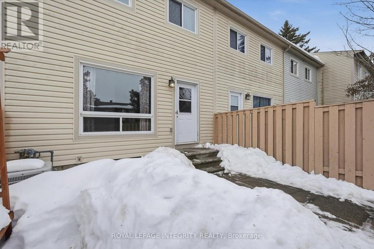 29578155/228-millroad-way/chatelaine-village/ottawa/ontario/K1E2C9_36