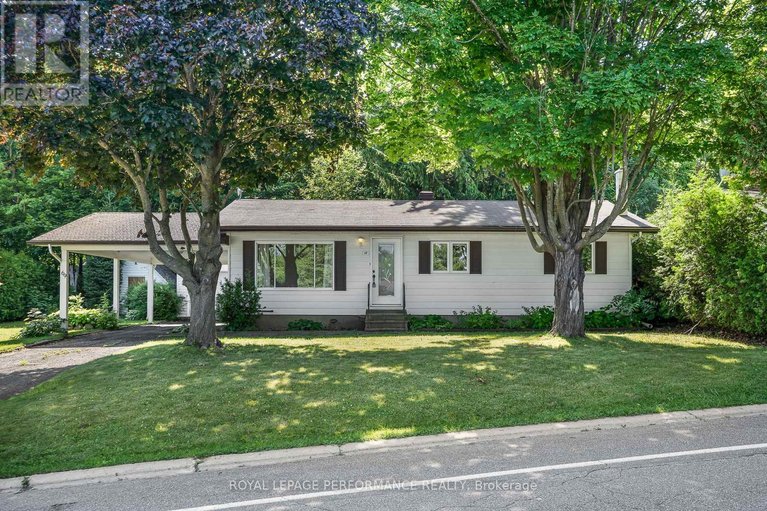 29633490/69-home-avenue/vankleek-hill/champlain/ontario/K0B1R0_27