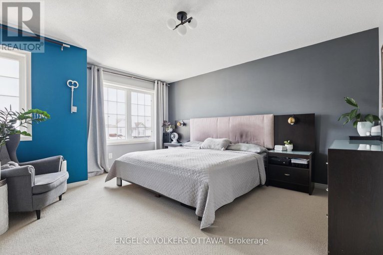 28783227/247-rolling-meadow-crescent/mer-bleuebradley-estatesanderson-park/ottawa/ontario/K1W0A8_20