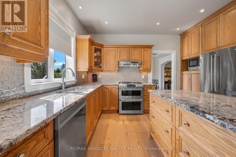 28412580/185-glenncastle-drive/carp/ottawa/ontario/K0A1L0_13