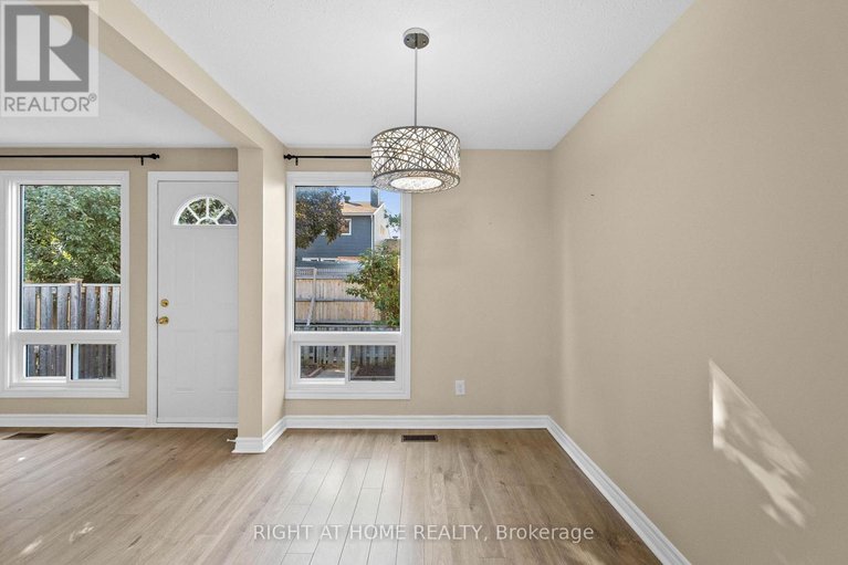 28881913/235-thistledown-court/pheasant-run/ottawa/ontario/K2J1N1_14