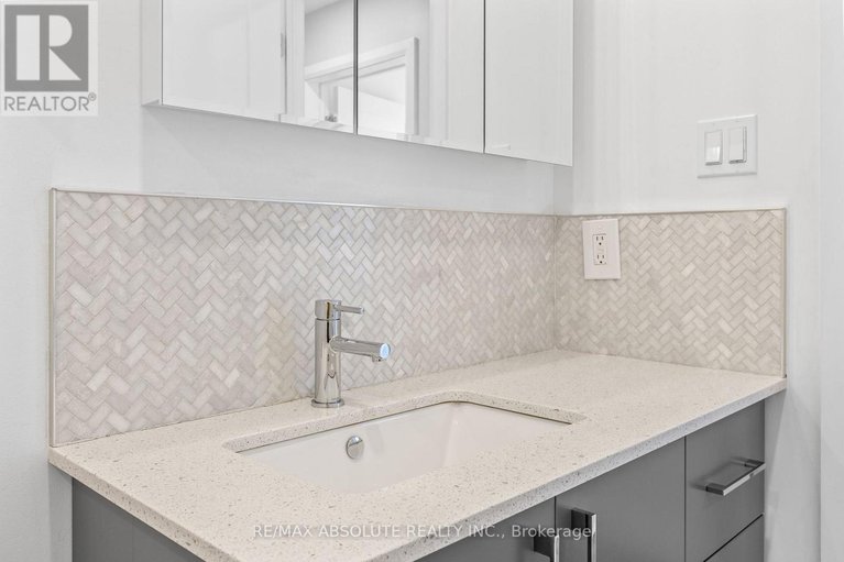 29124696/121-evelyn-avenue/ottawa-east/ottawa/ontario/K1S5K1_33