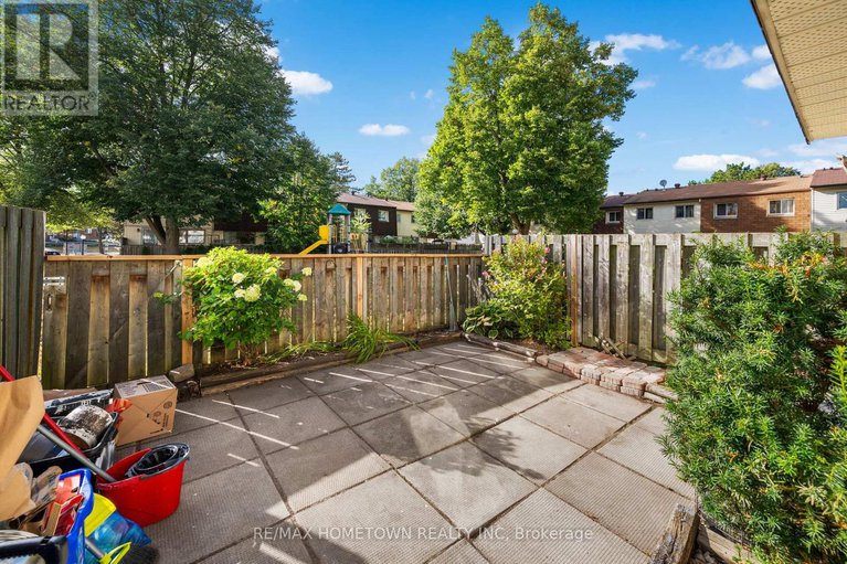 28783270/8b-sonnet-crescent/westcliffe-estates/ottawa/ontario/K2H8W6_23