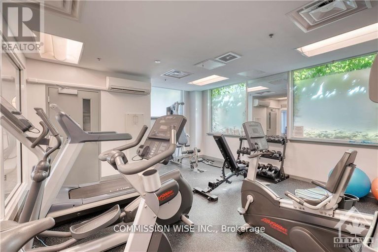 27987955/915-238-besserer-street/sandy-hill/ottawa/ontario/K1N6B1_19