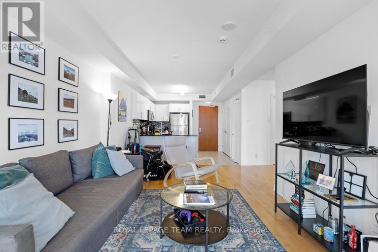 28825350/1303-242-rideau-street/sandy-hill/ottawa/ontario/K1N0B7_13
