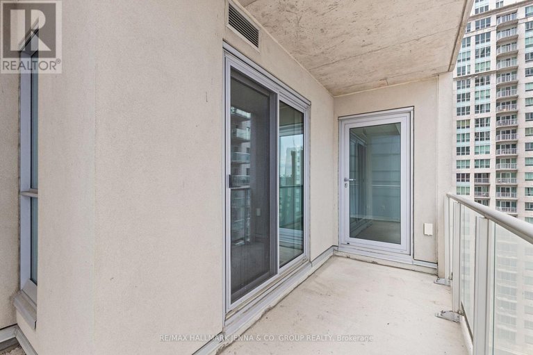 28292069/1306-195-besserer-street/sandy-hill/ottawa/ontario/K1N0B6_35