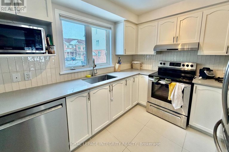 29688847/36-1512-walkley-road/heron-gateindustrial-park/ottawa/ontario/K1V2G7_11