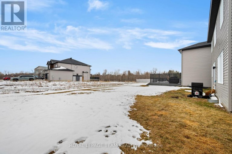 29484590/437-fleet-canuck-private/huntley-ward-south-east/ottawa/ontario/K0A1L0_41